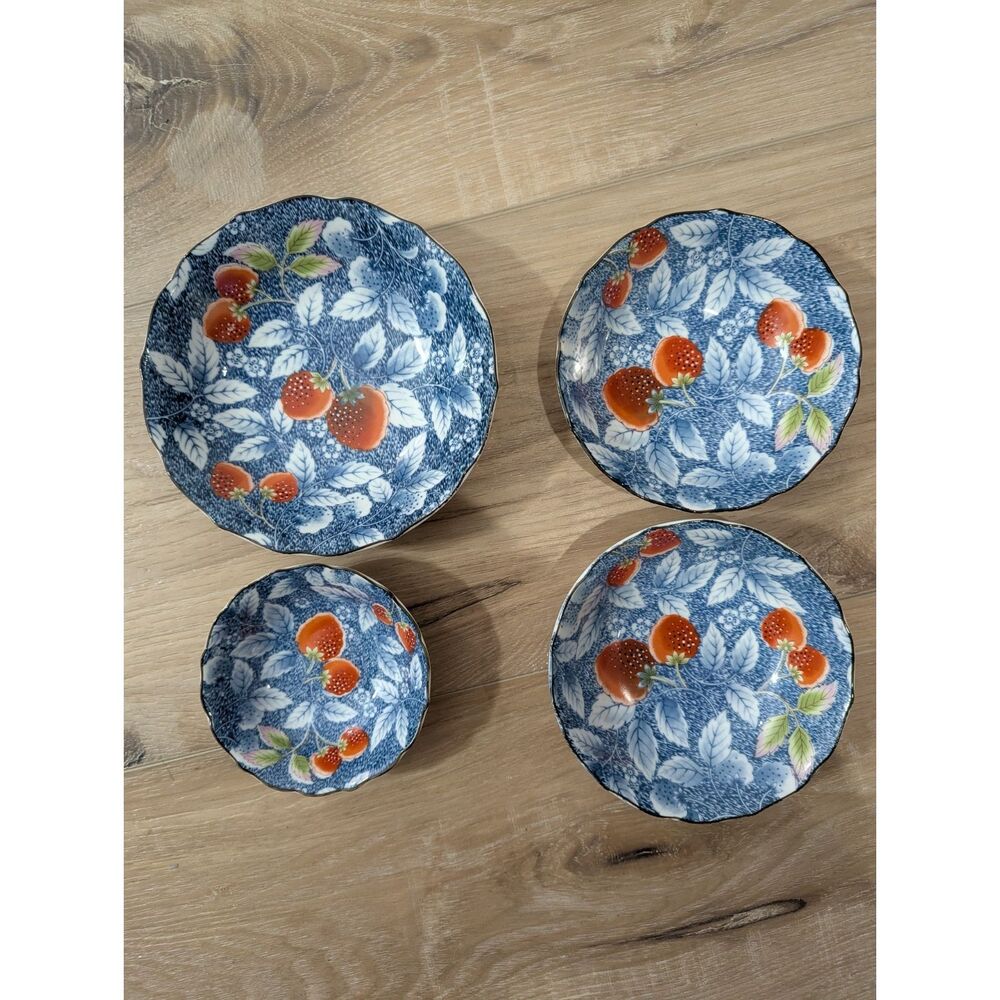 VTG Andrea by Sadek Blue White Floral Strawberry Porcelain Bowl Set of 4 Japan - Picture 2 of 12